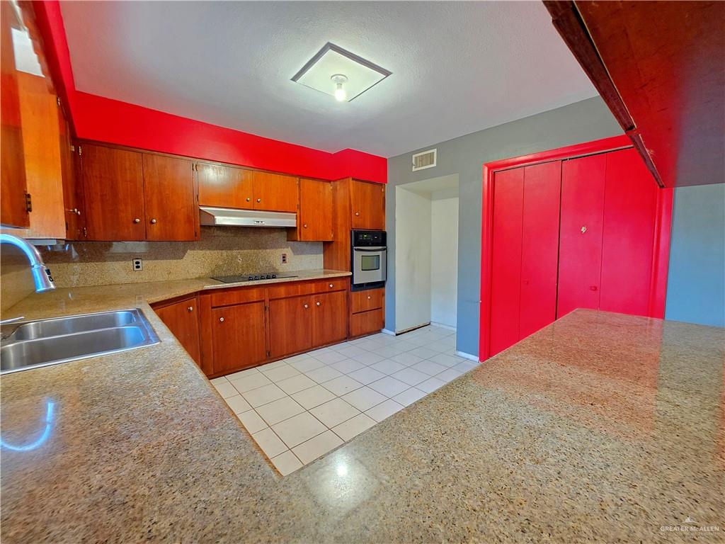 Photo 8 of 1613 Fern Avenue