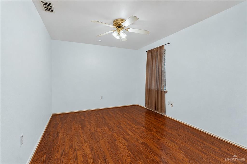 Photo 4 of 648 Corral Street