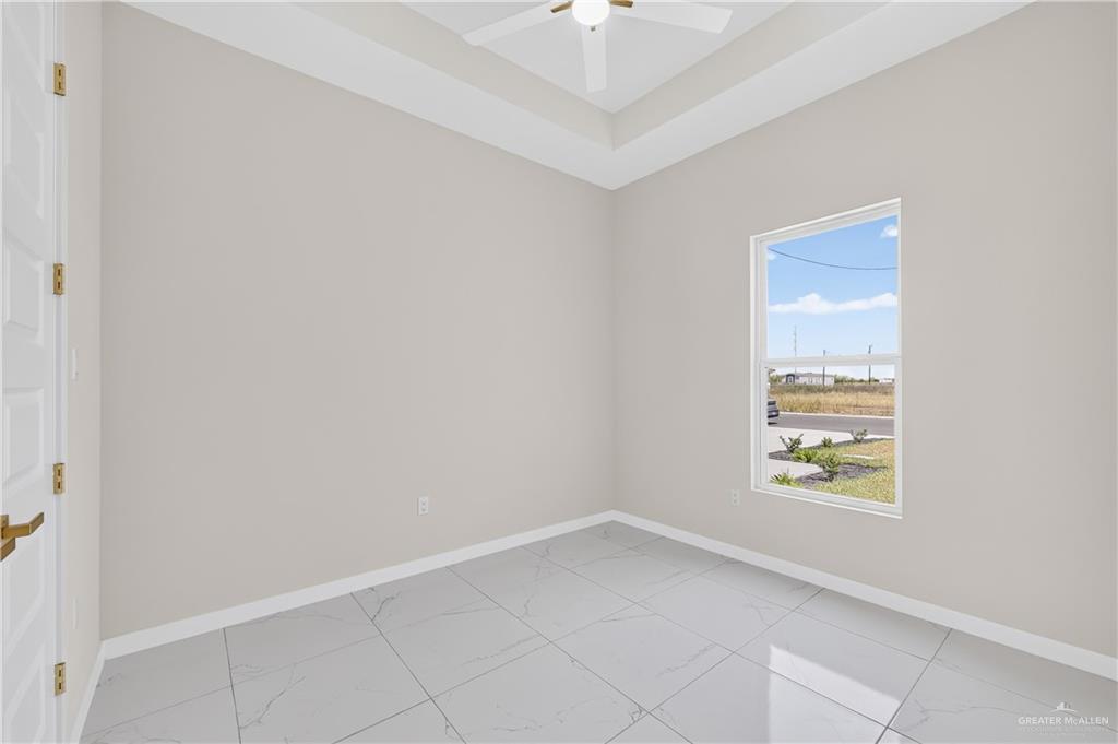Photo 13 of 325 Barcelona Drive