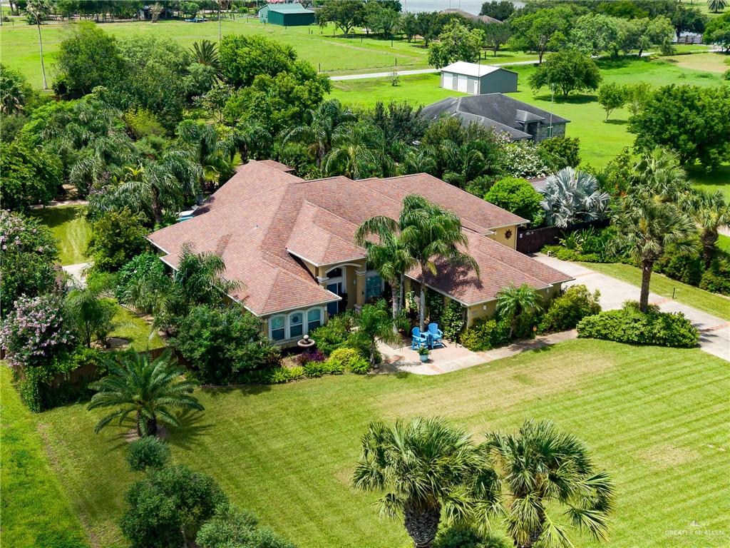 Photo 3 of 39758 Palm Drive