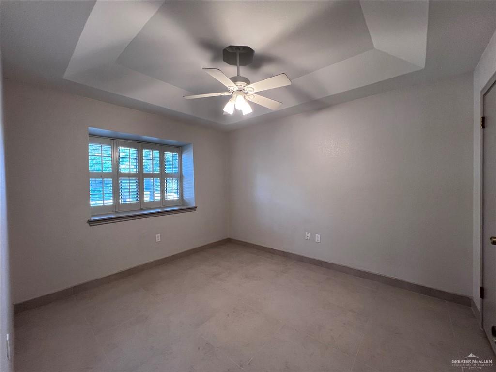 Photo 9 of 2016 Nightingale Avenue