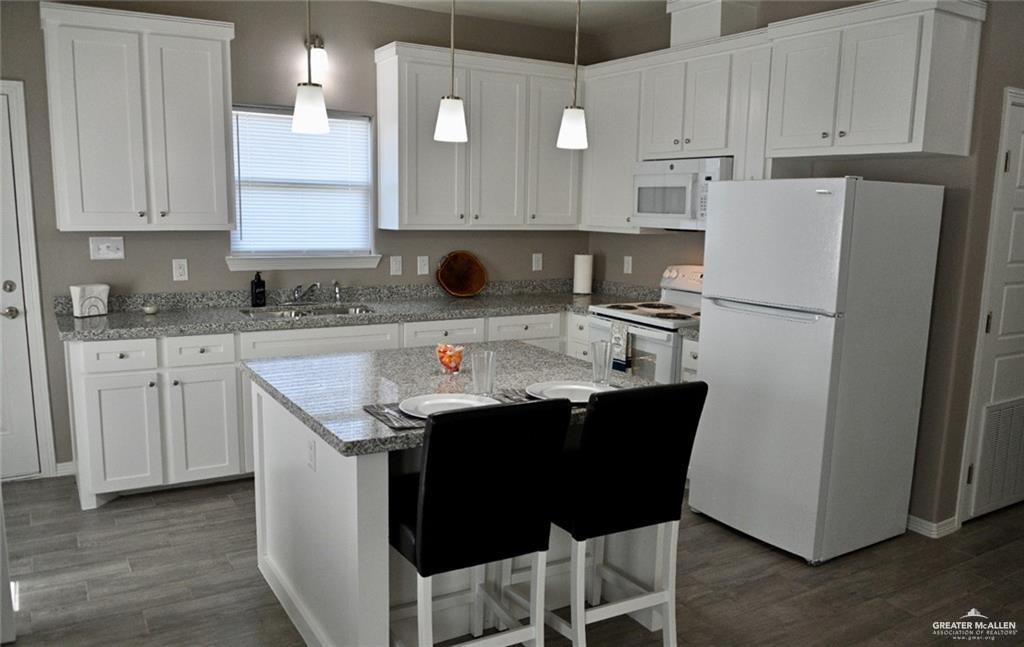 Photo 4 of 807 Starr Street #A