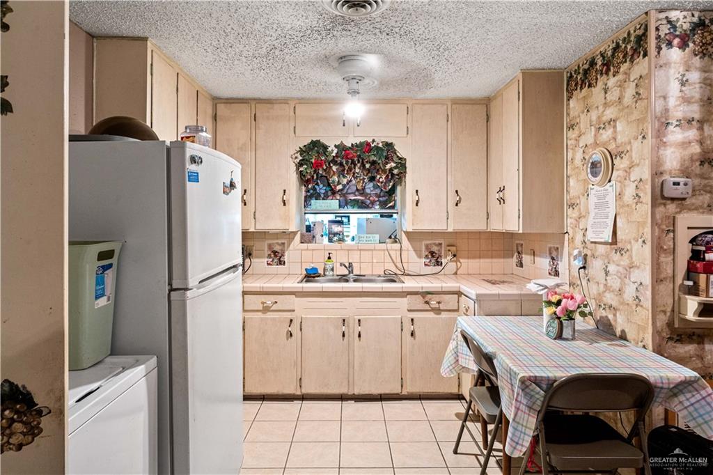 Photo 13 of 214 Ferguson Avenue