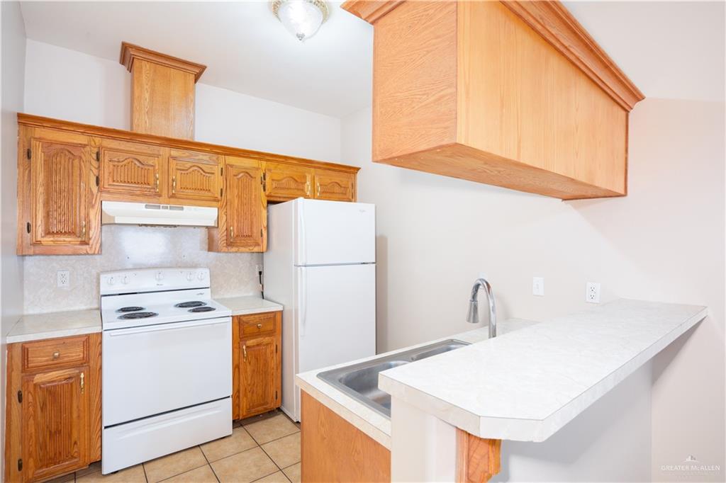 Photo 5 of 604 Buena Vista Drive #G