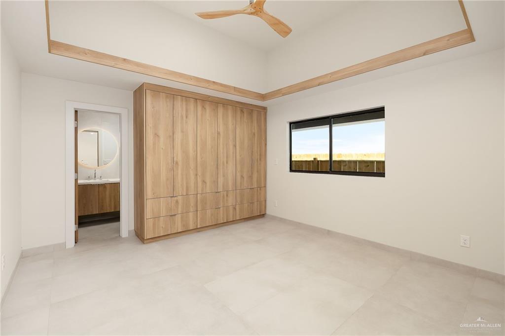 Photo 13 of 3717 Zenker Avenue