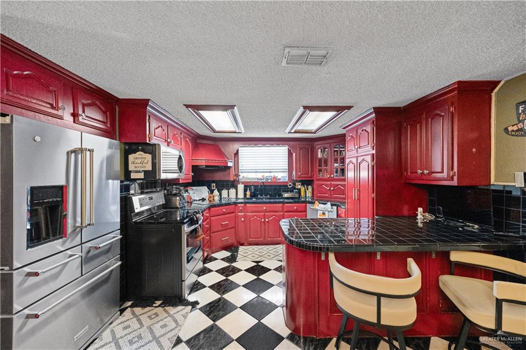 Photo 9 of 1712 1st Street