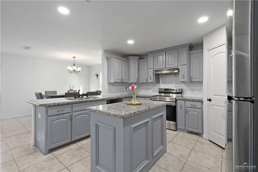 Photo 10 of 2307 26th Drive