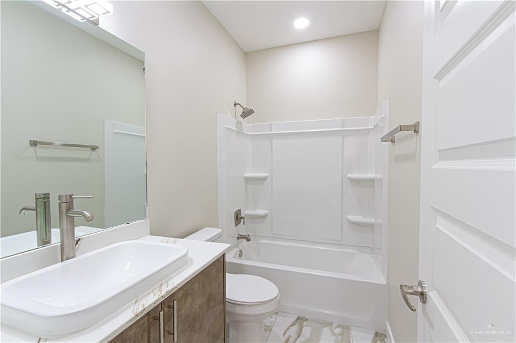 Photo 10 of 409 Emerald Avenue #1,2,3,4
