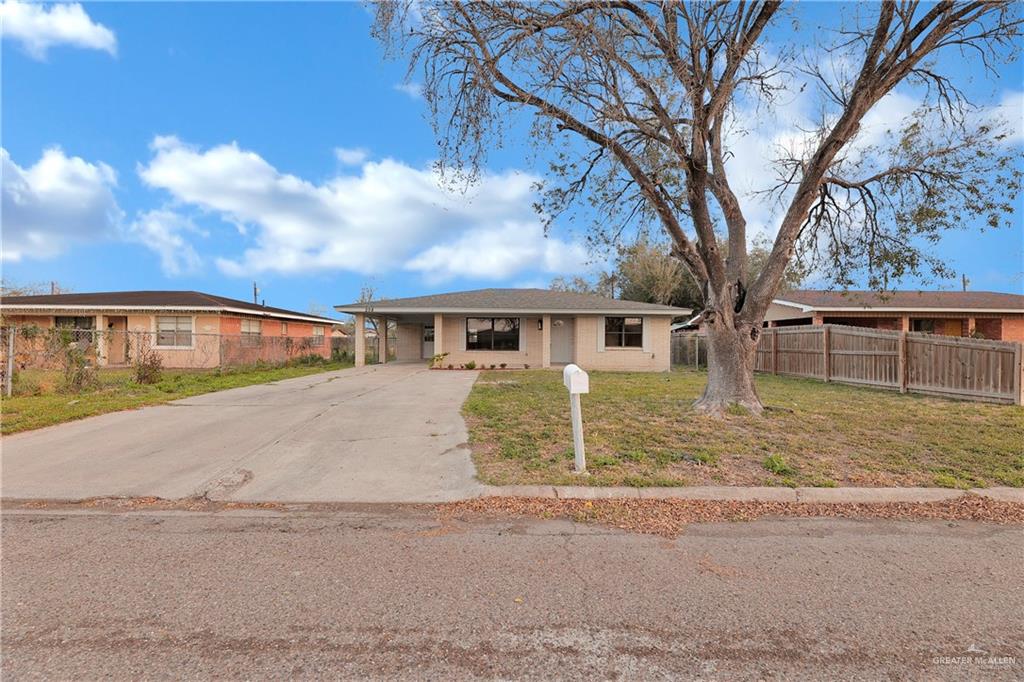 Photo 3 of 208 Pena Avenue