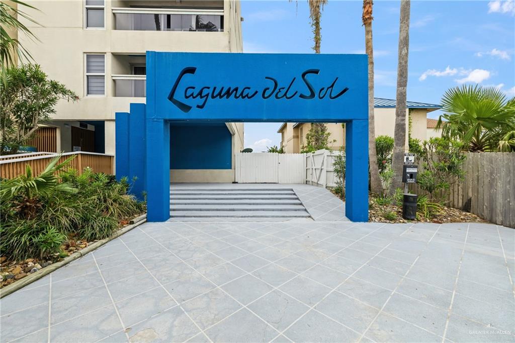 Photo 2 of 4501 Laguna Boulevard