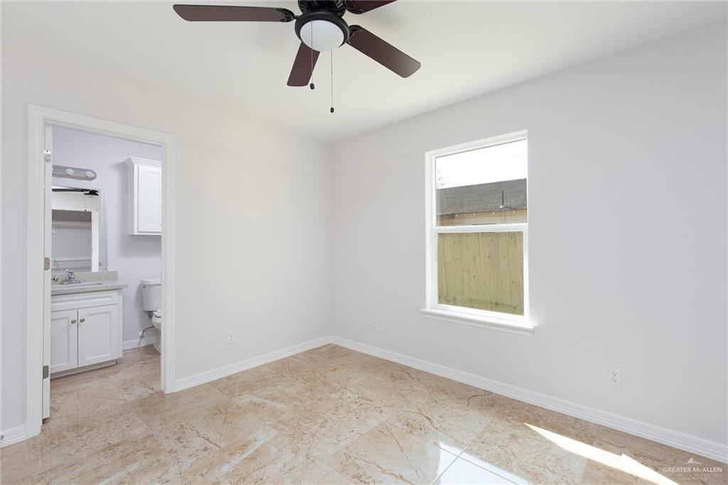 Photo 11 of 624 Texas Avenue