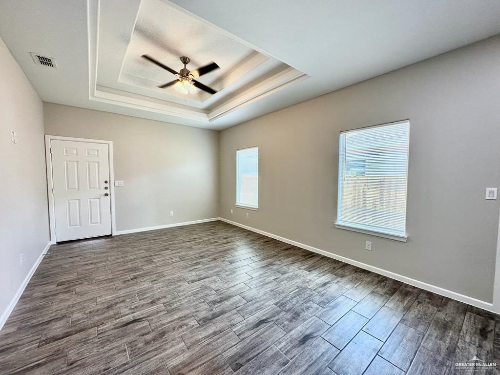 Photo 7 of 1416 Petri Drive