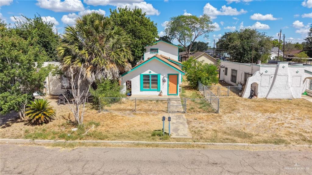 Photo 4 of 717 Kansas Avenue