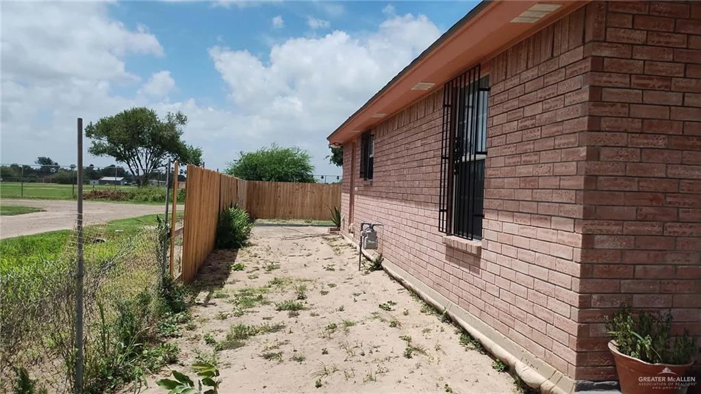 Photo 18 of 1001 Hidalgo Street