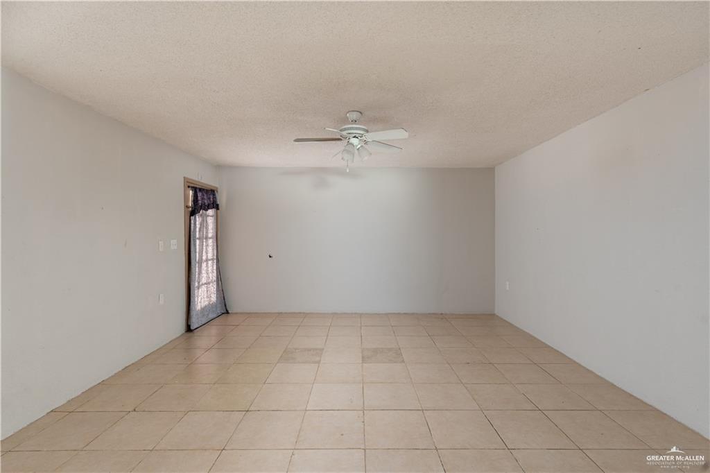Photo 6 of 933 4th Street