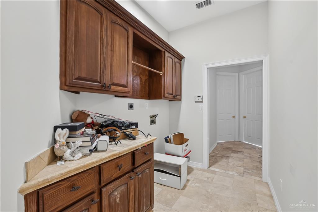 Photo 12 of 616 Cardinal Avenue