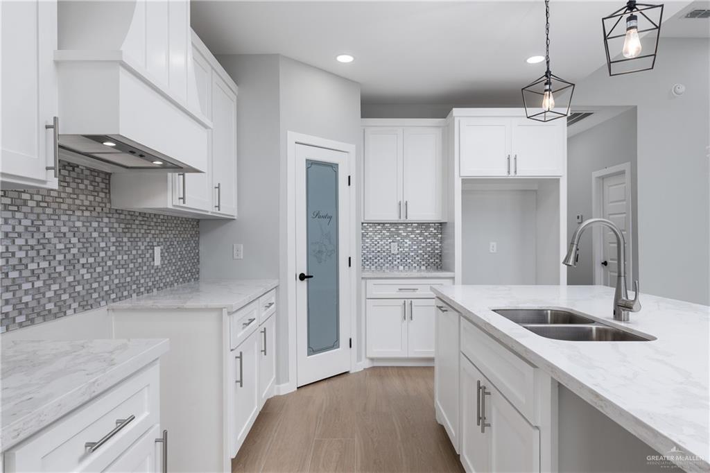 Photo 11 of 4121 Carol Lane