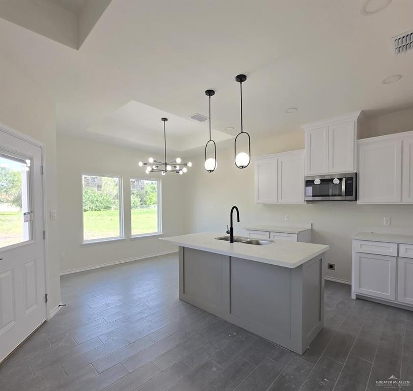 Photo 10 of 17951 Spruce Street