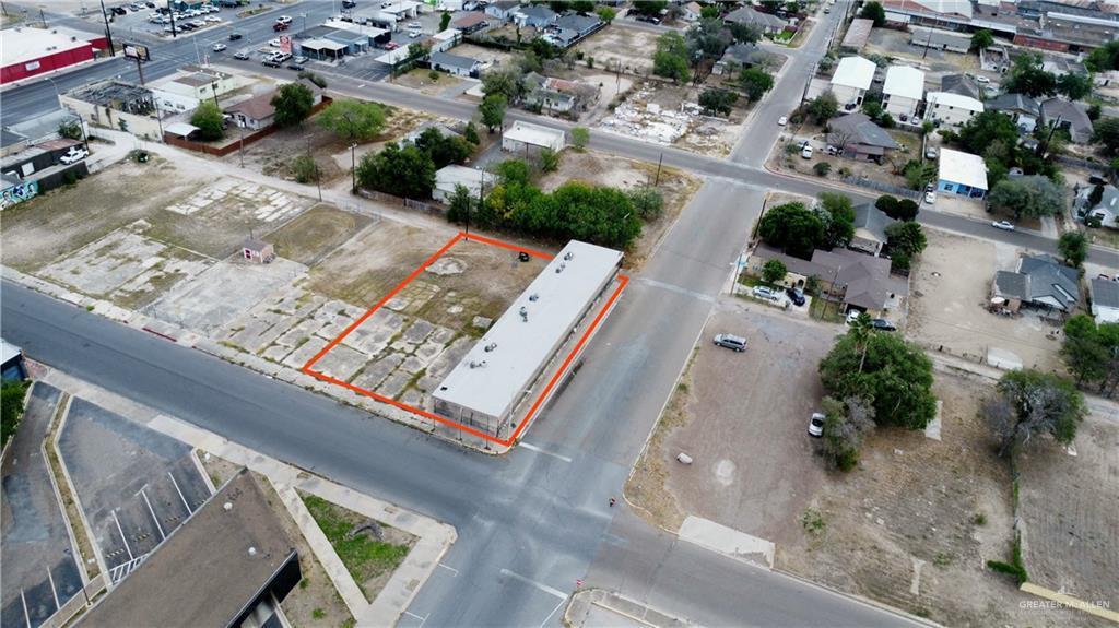 Photo 6 of 1002 Miller Avenue