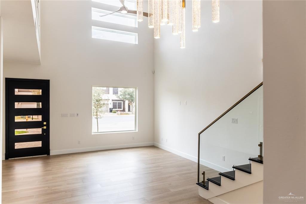 Photo 4 of 2909 51st Street