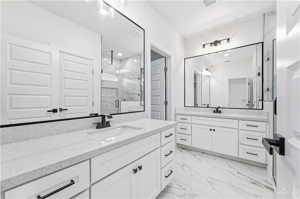 Photo 13 of 5708 Gira Del Sol Street