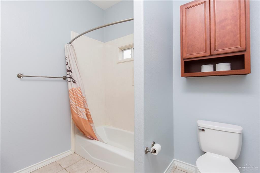 Photo 10 of 708 Excalibur Street