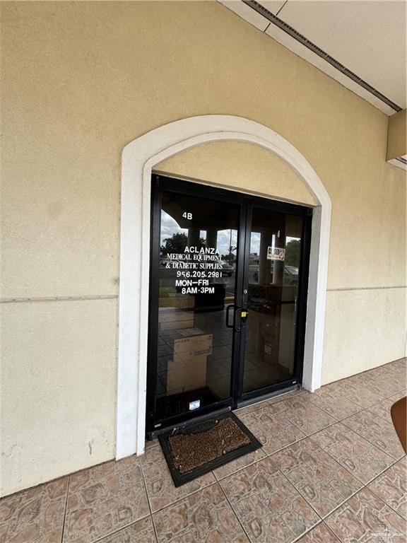 Photo 2 of 900 Plaza Drive #4B
