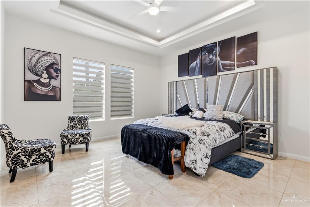 Photo 9 of 3425 Camellia Avenue