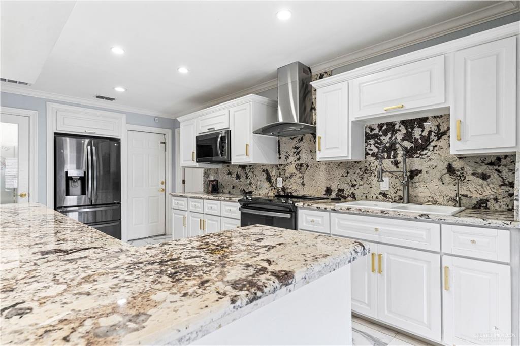 Photo 6 of 1470 Capistrano Drive