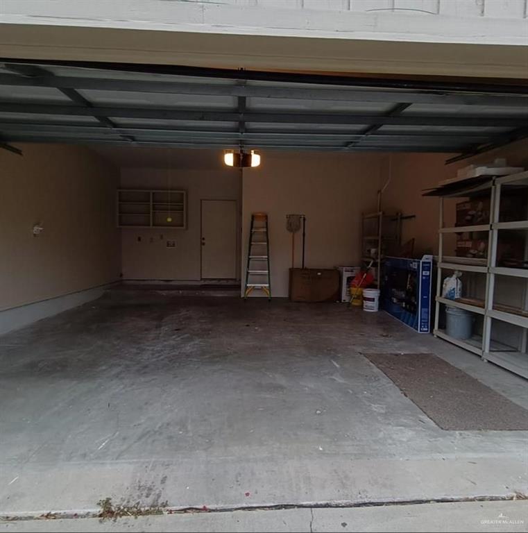 Photo 5 of 805 Parkview Circle