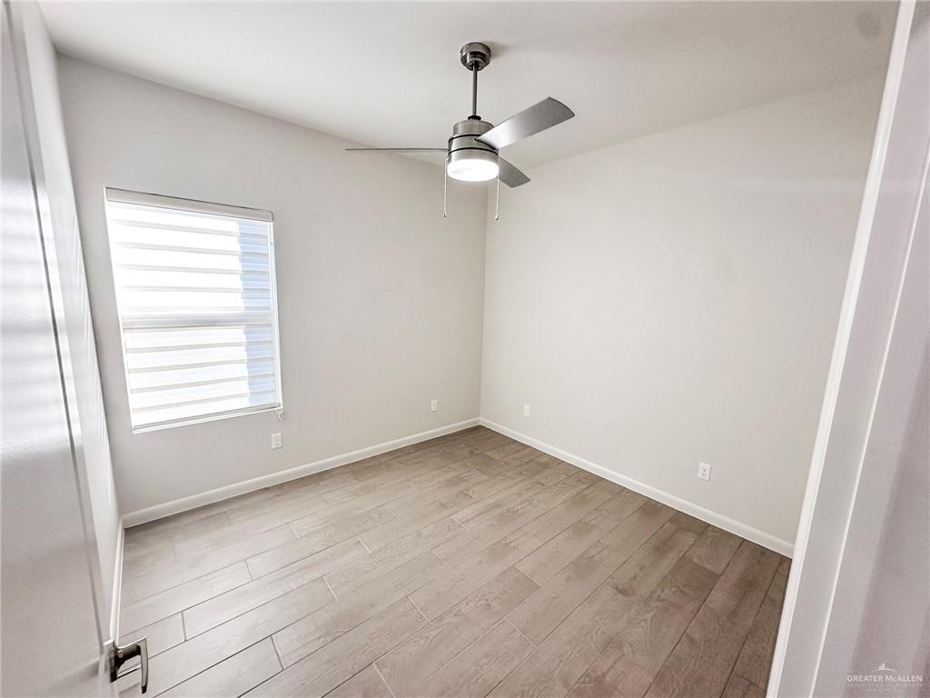 Photo 11 of 512 Brito Lane #4