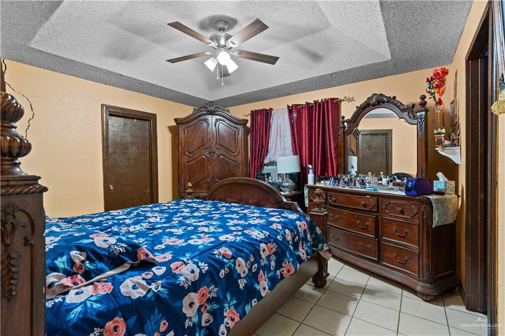 Photo 10 of 609 Albatross Avenue