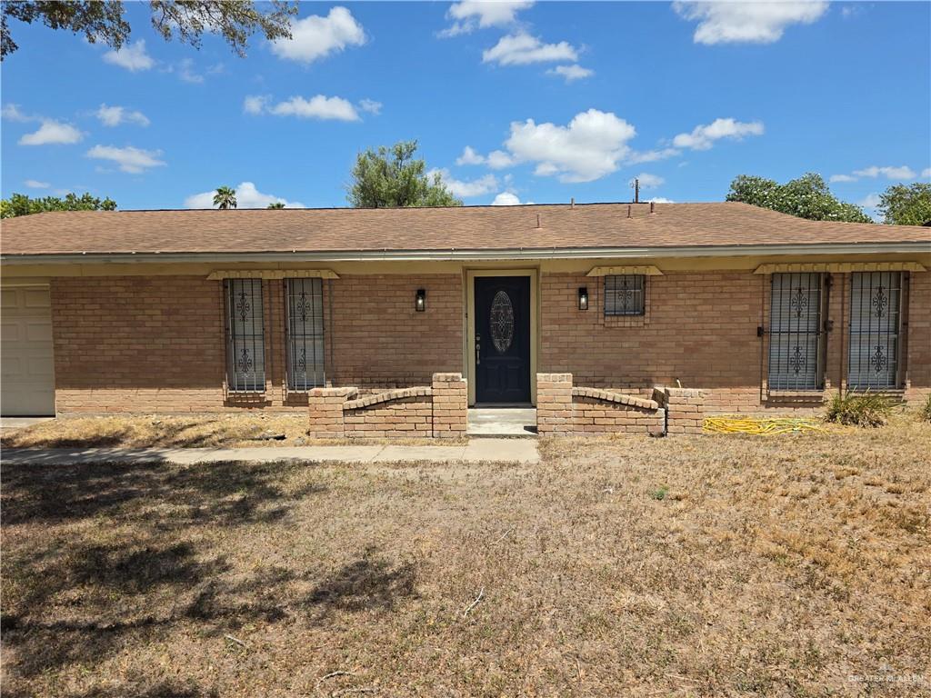 Photo 3 of 412 Esperanza Avenue
