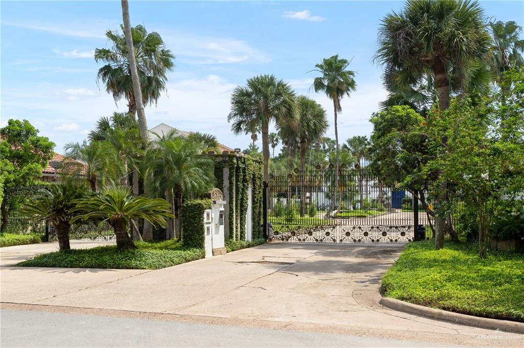 Photo 40 of 301 Byron Nelson Street #39