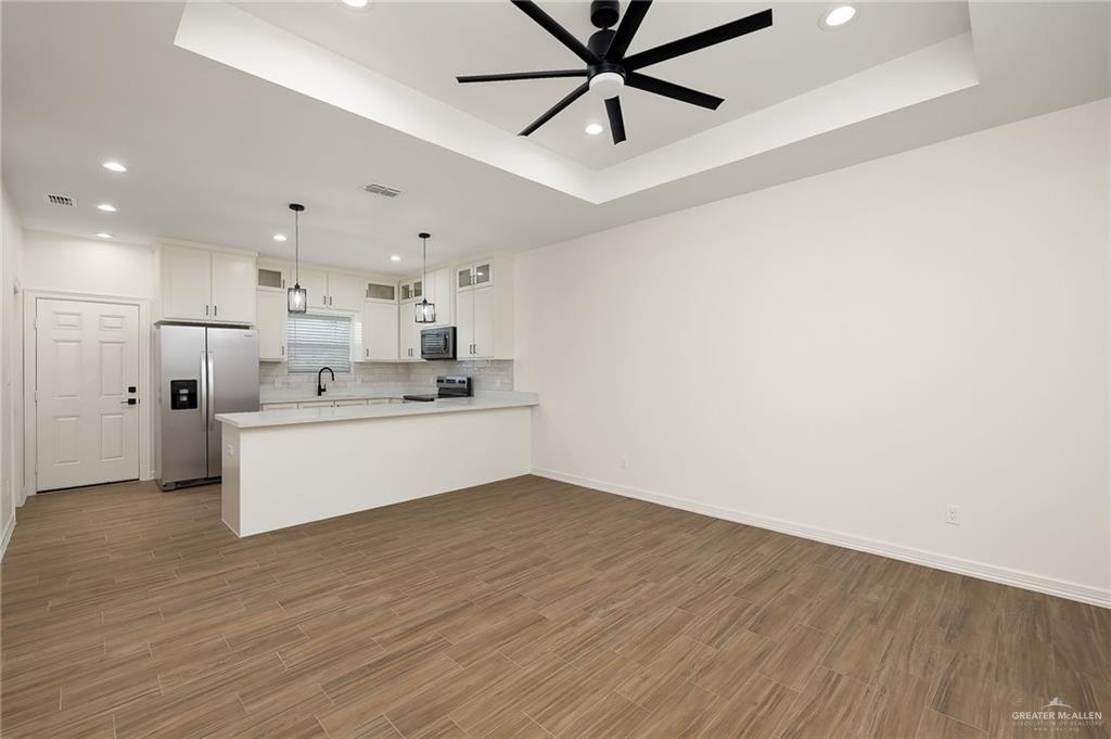 Photo 5 of 1413 Vine Avenue