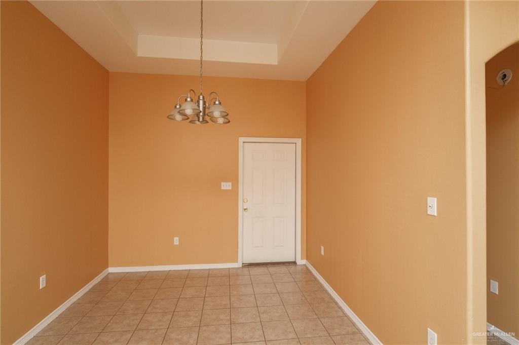 Photo 9 of 225 Lemon Drive