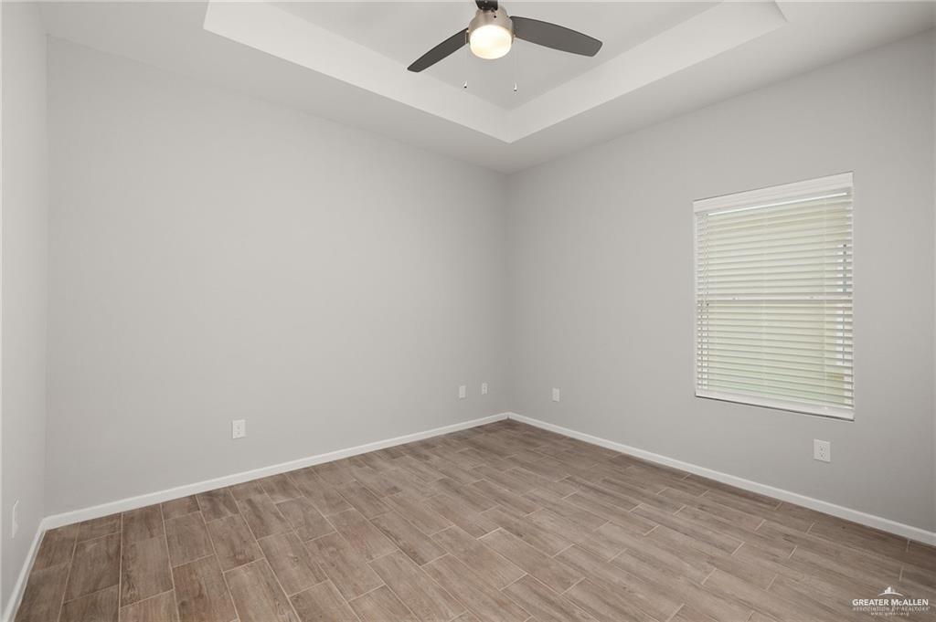 Photo 13 of 1601 Hyatt Avenue #6