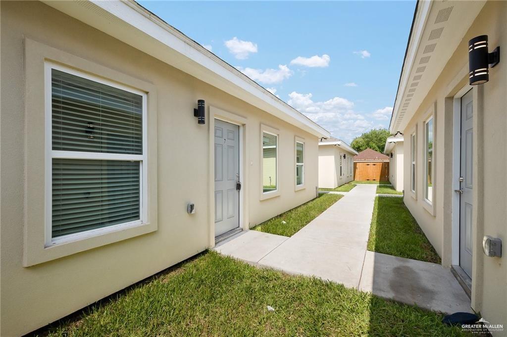 Photo 6 of 1601 Hyatt Avenue #6