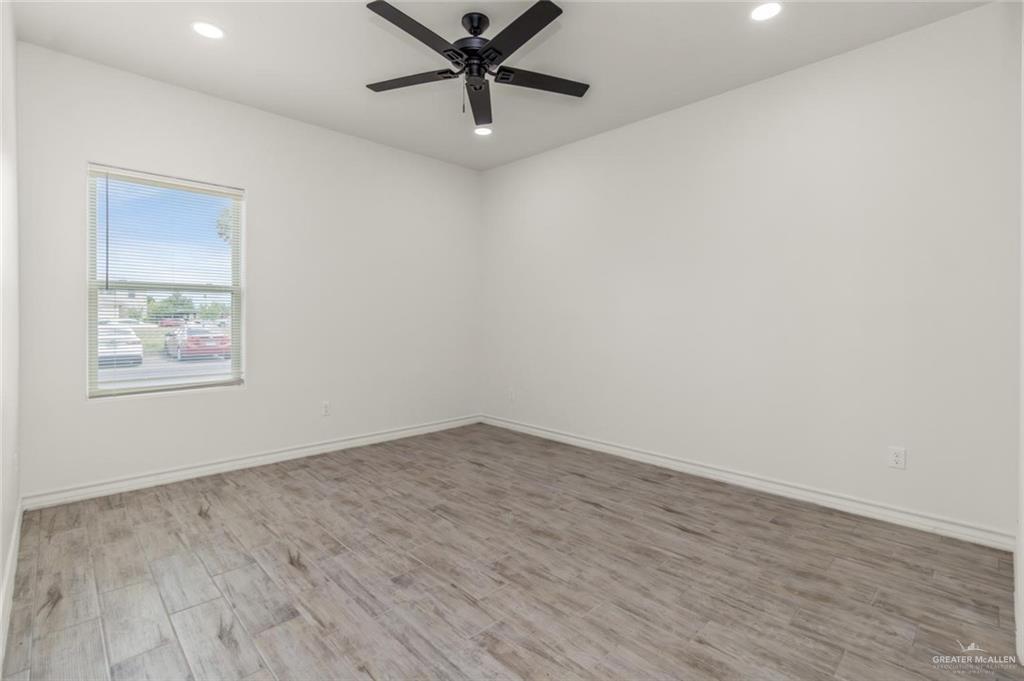Photo 9 of 900 Redbud Avenue #15b5