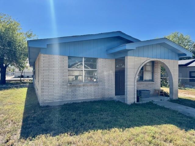 Photo 1 of 214 Southern Avenue, Edcouch