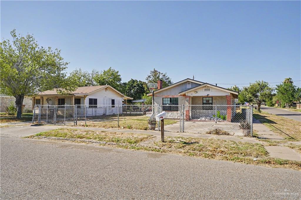 Photo 4 of 221 Lovett Street