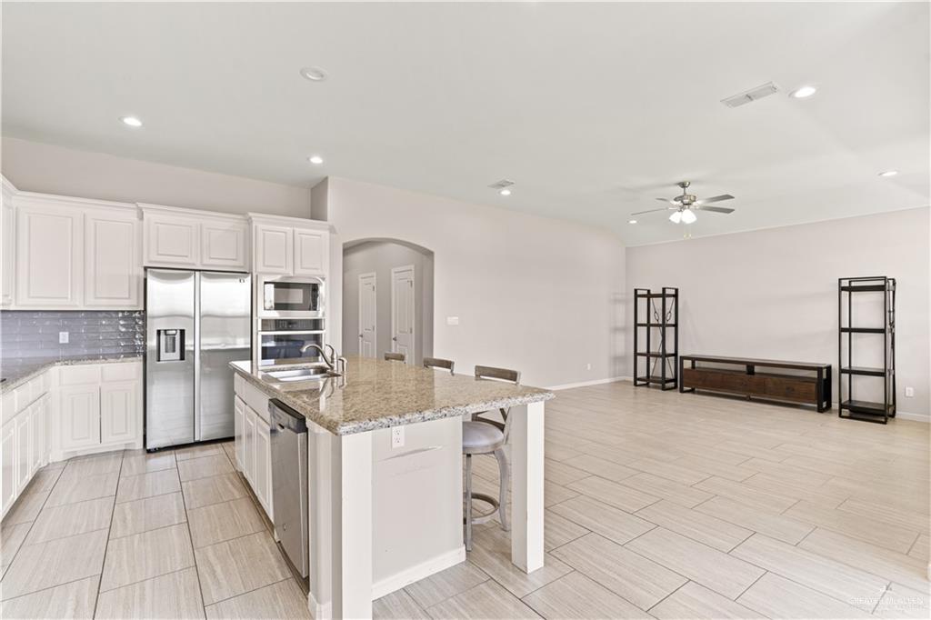 Photo 9 of 14224 Amistad Circle
