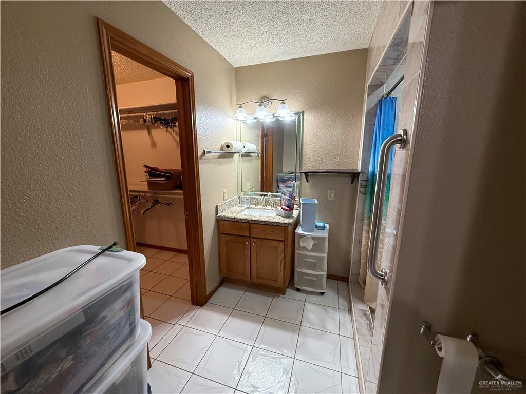 Photo 14 of 2908 Loma Linda Circle