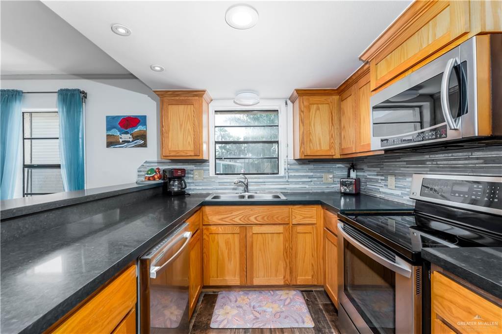 Photo 10 of 108 Oleander Drive #201