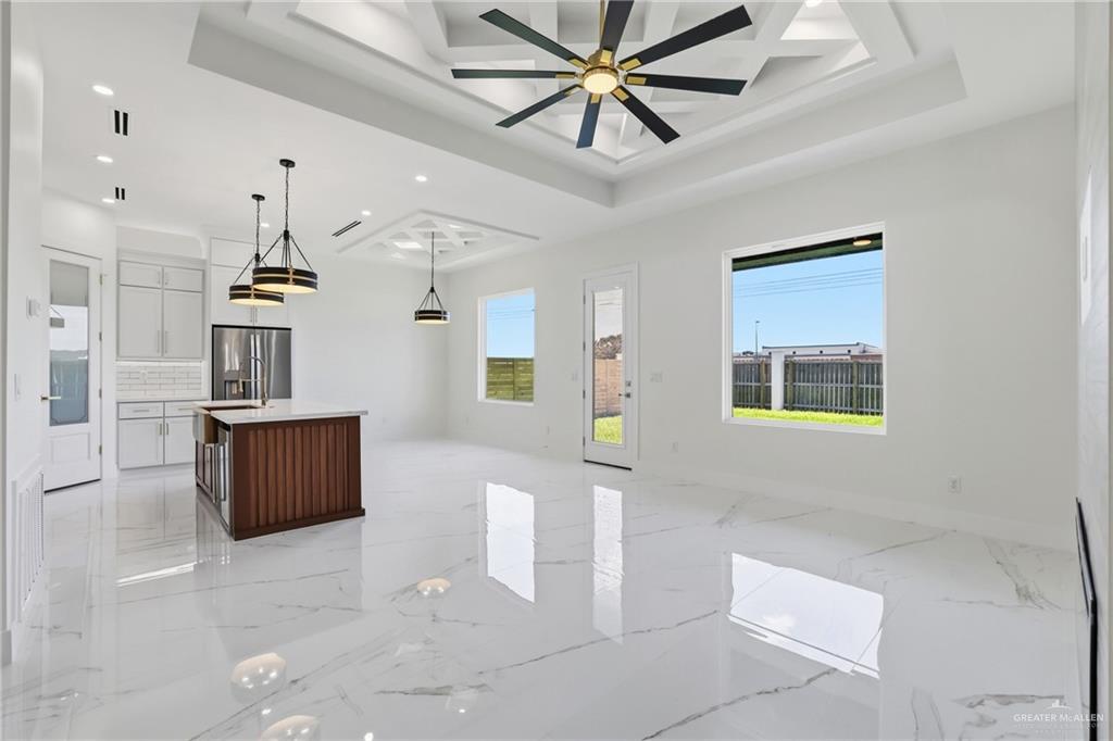 Photo 6 of 2325 Gaytan Avenue