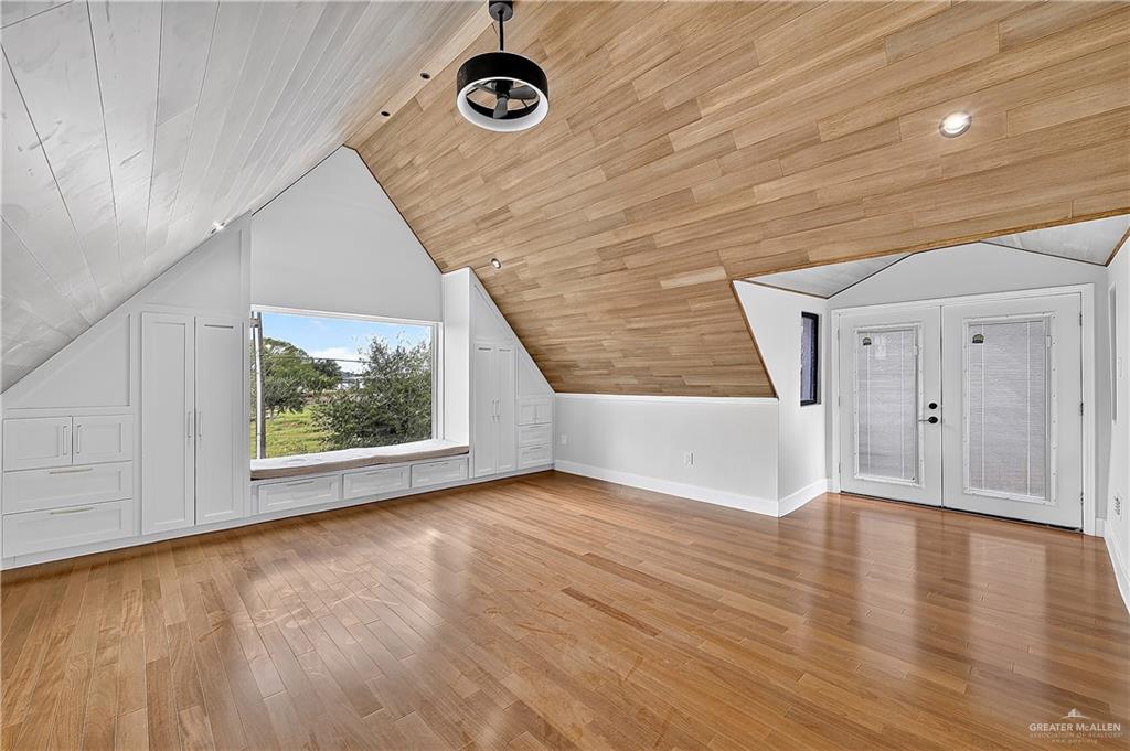 Photo 16 of 12303 Lakeview Drive #A
