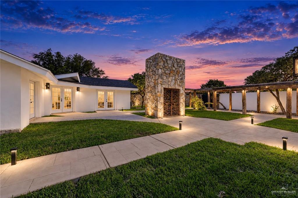 Photo 39 of 12303 Lakeview Drive #A