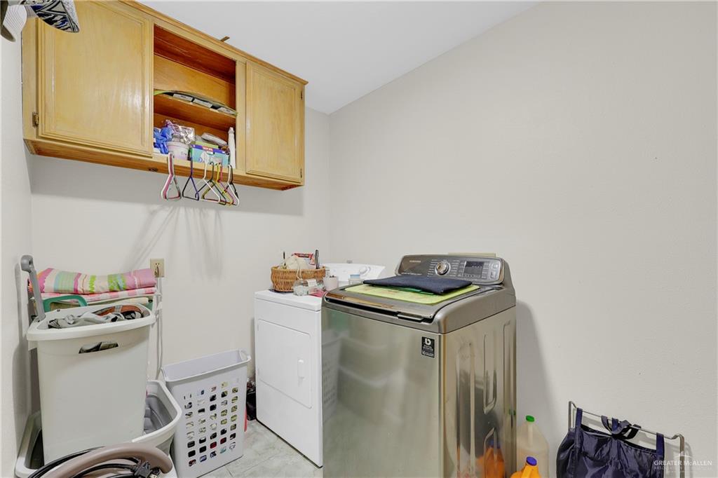 Photo 13 of 4312 Chapin Street
