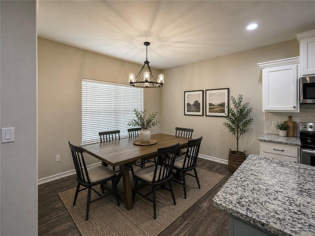 Photo 11 of 2508 Bella Vista Avenue