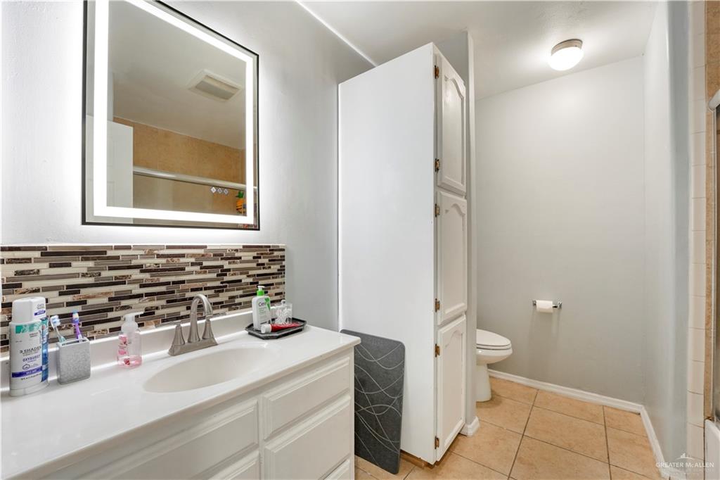 Photo 13 of 4407 Raul Longoria Road